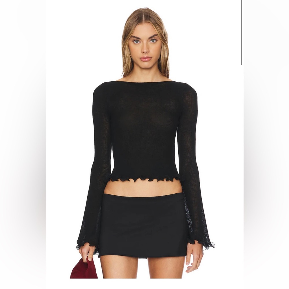 Black Ribbed Long-Sleeve Crop Top with Lettuce Hem